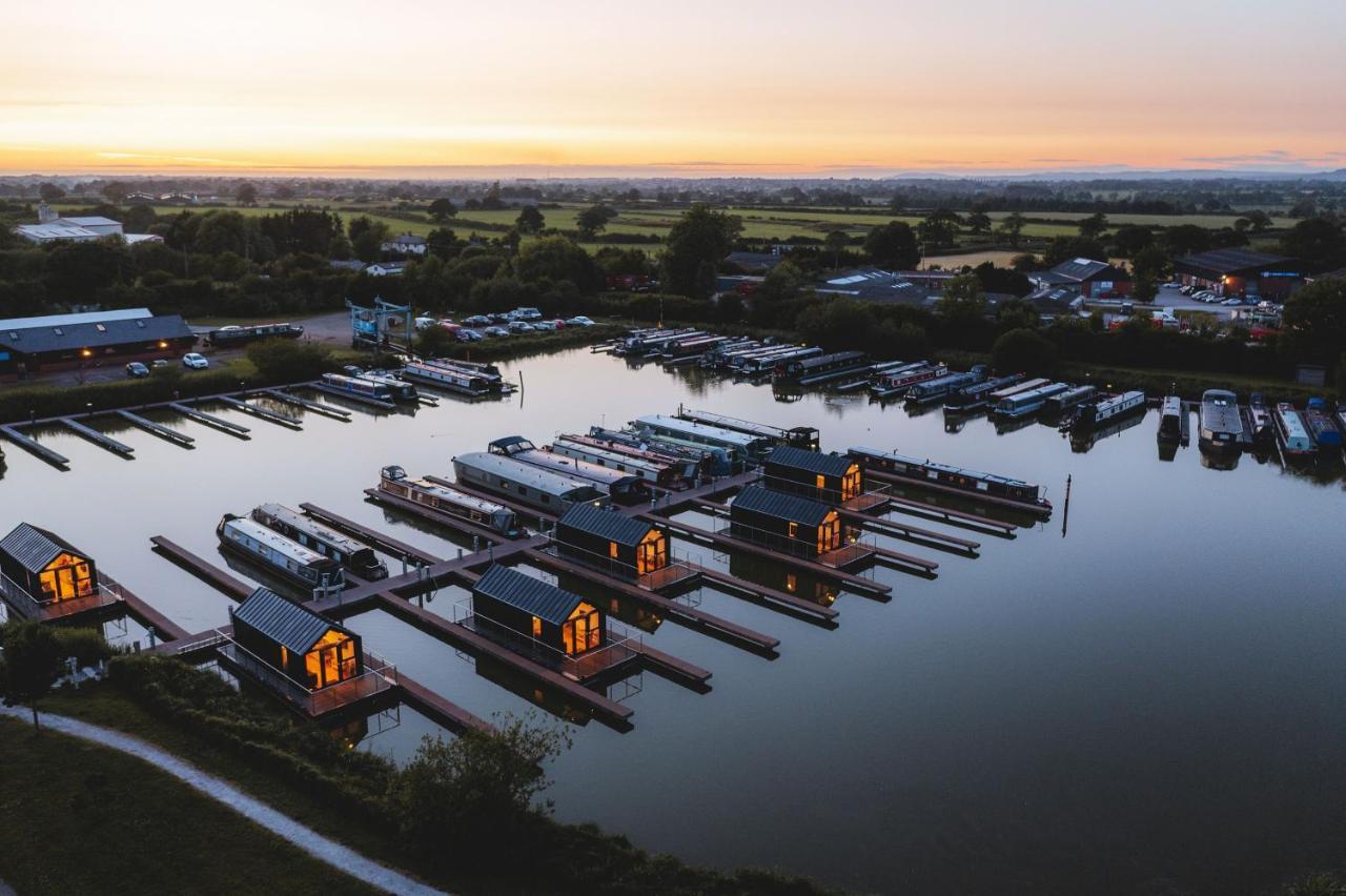 Kingfisher Tattenhall Exteriér fotografie